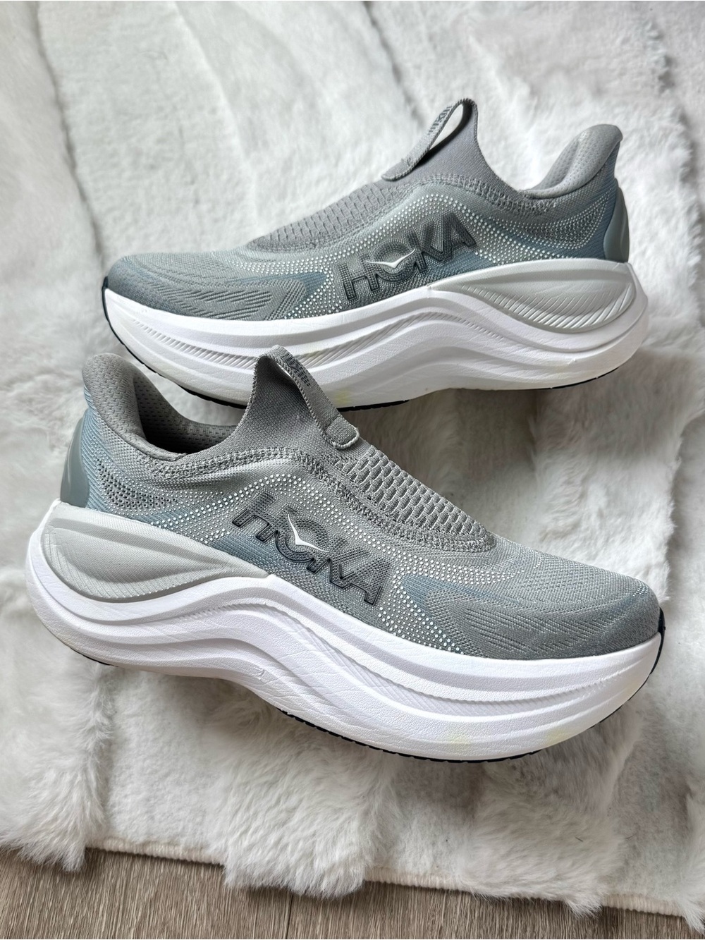 HOKA Men’s Skyward Laceless in Stardust / Stellar Grey 9D